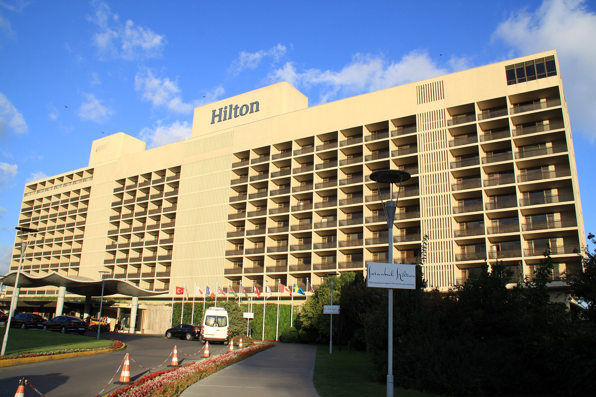 Hilton Istanbul Bosphorus otel transferi